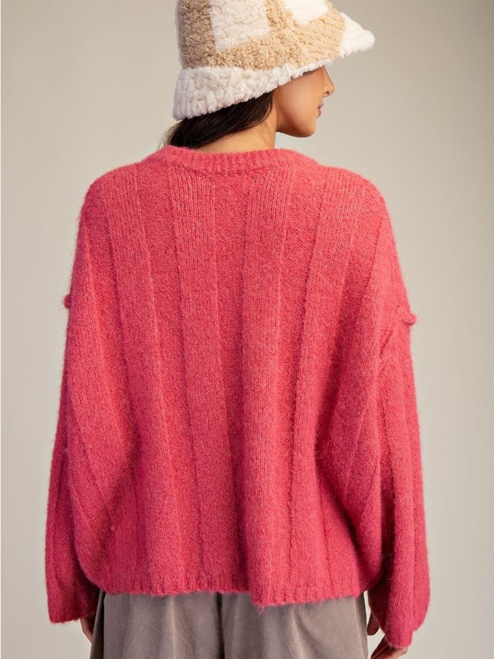 50.Easel OVERSIZED LONG SLEEVE FUZZ KNITTED SWEATER red freesia - Picture 6 of 6